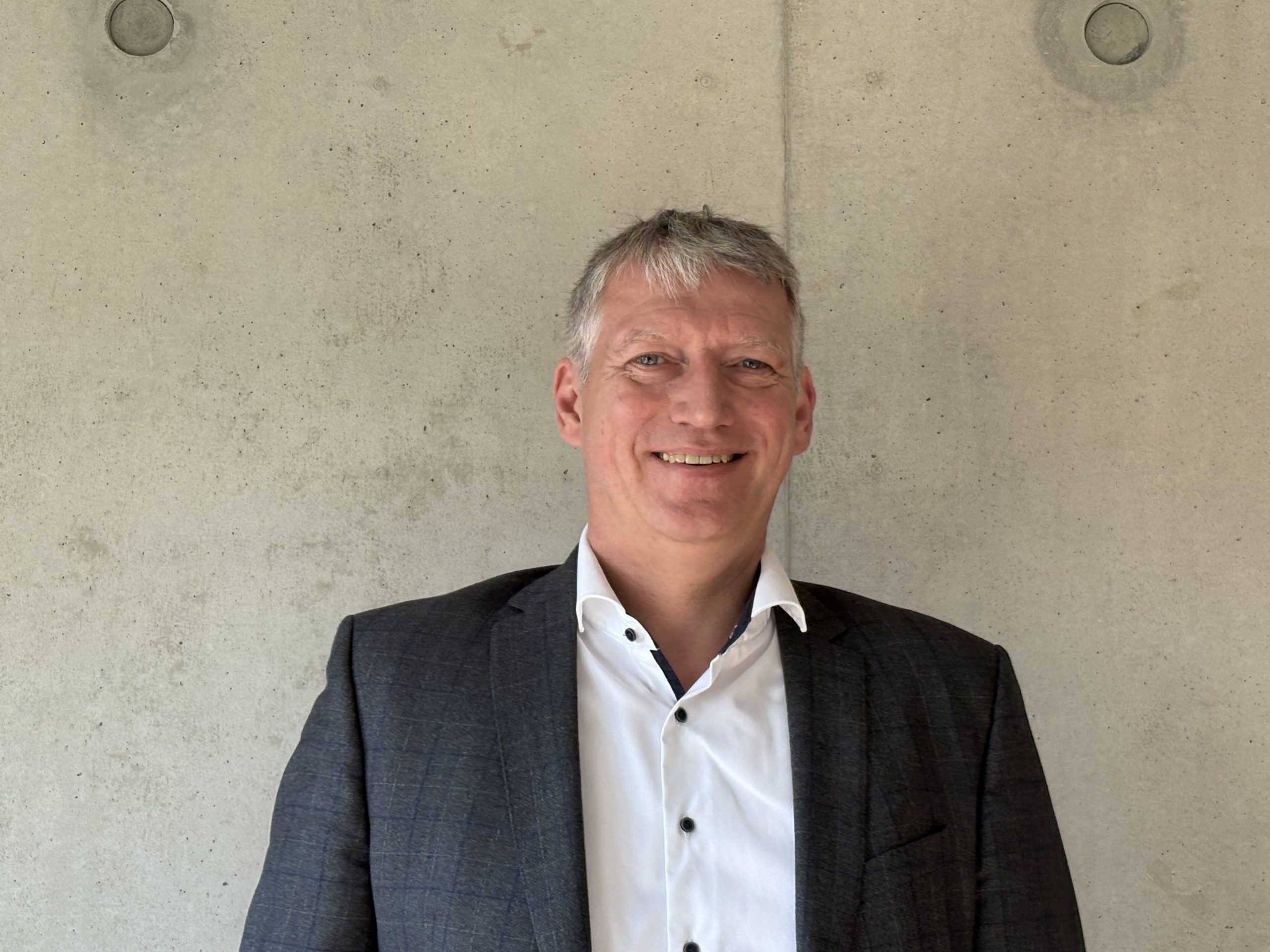 25-03-21 15-25-42 5613